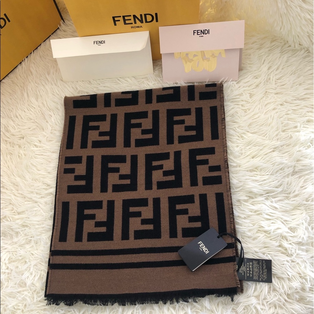 Fendi Scarf (Free Dior Lip Glow & Thank You Card) - Picture 4 of 7
